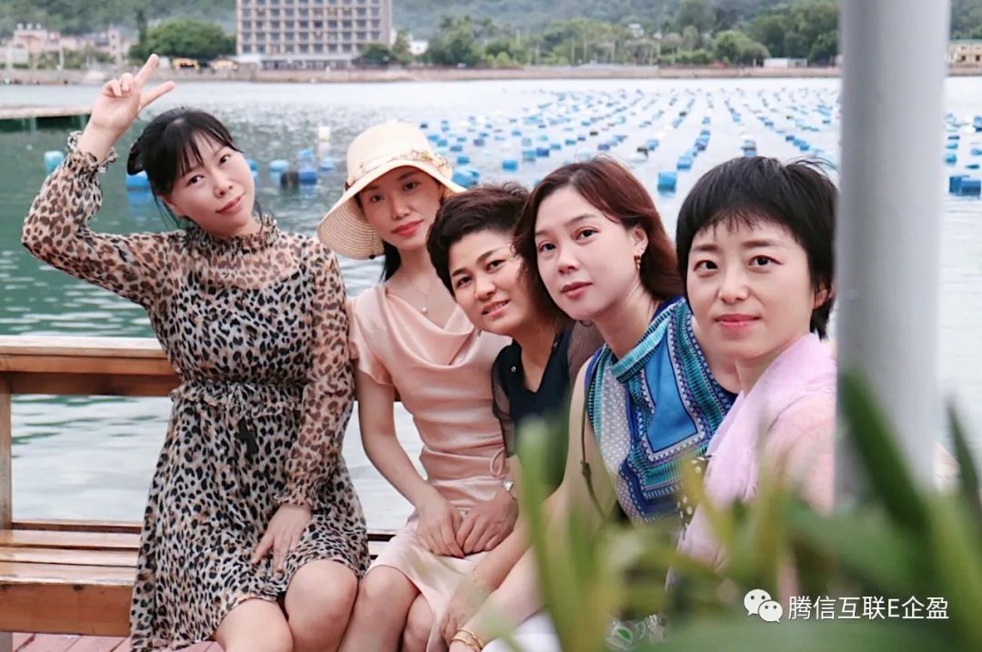 2020-7-29來一場說走就走的旅行，東山碼頭吃海鮮 這是一場美女秀(圖5)